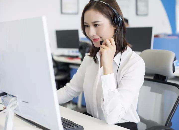 港华紫荆燃气灶总部400客服预约维修电话