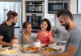 Thine智能消毒柜总部客服专线科普〖洗手盆配消毒柜，居家卫生新选择〗